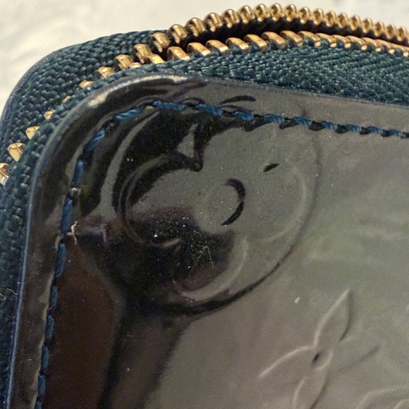 Louis Vuitton Vernis Zip Around Wallet - Picture 6 of 10